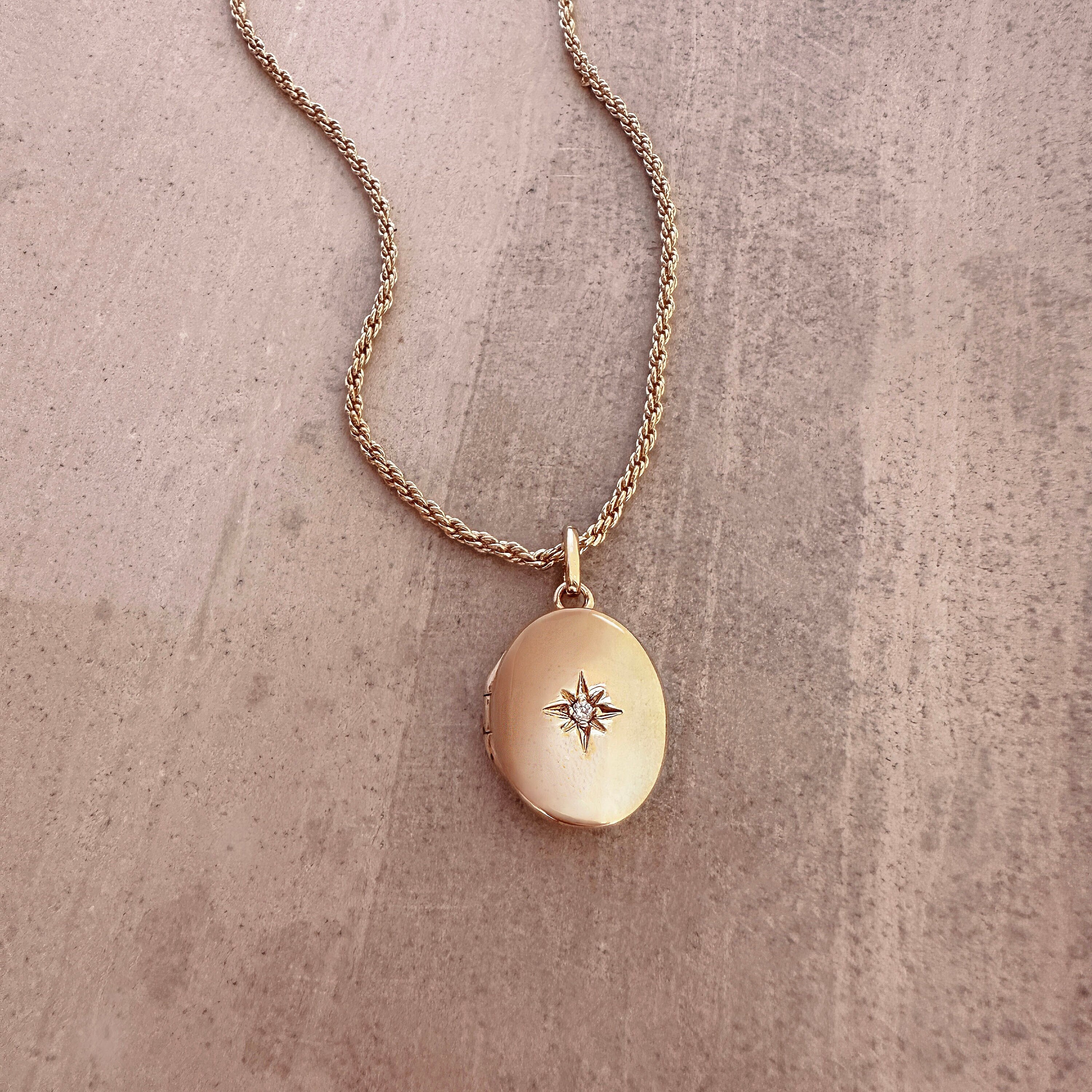 Kurafuchi Etsy