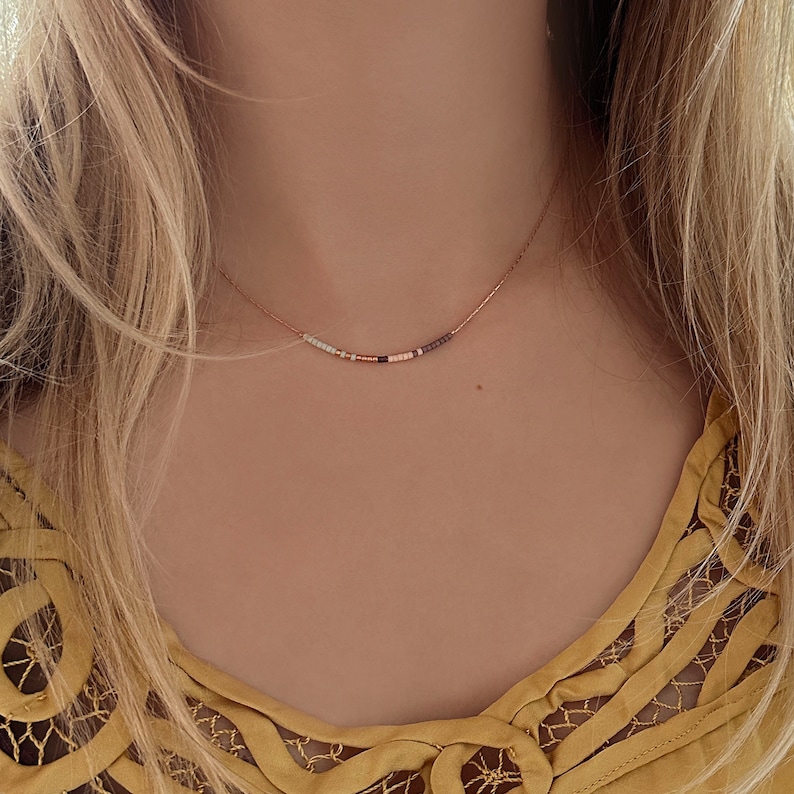 Rose Gold Dainty Chain Necklace, Mint Minimalist Delicate Multicolor Tiny Bead Necklace, Thin Layering Boho Gift for Her imagen 3
