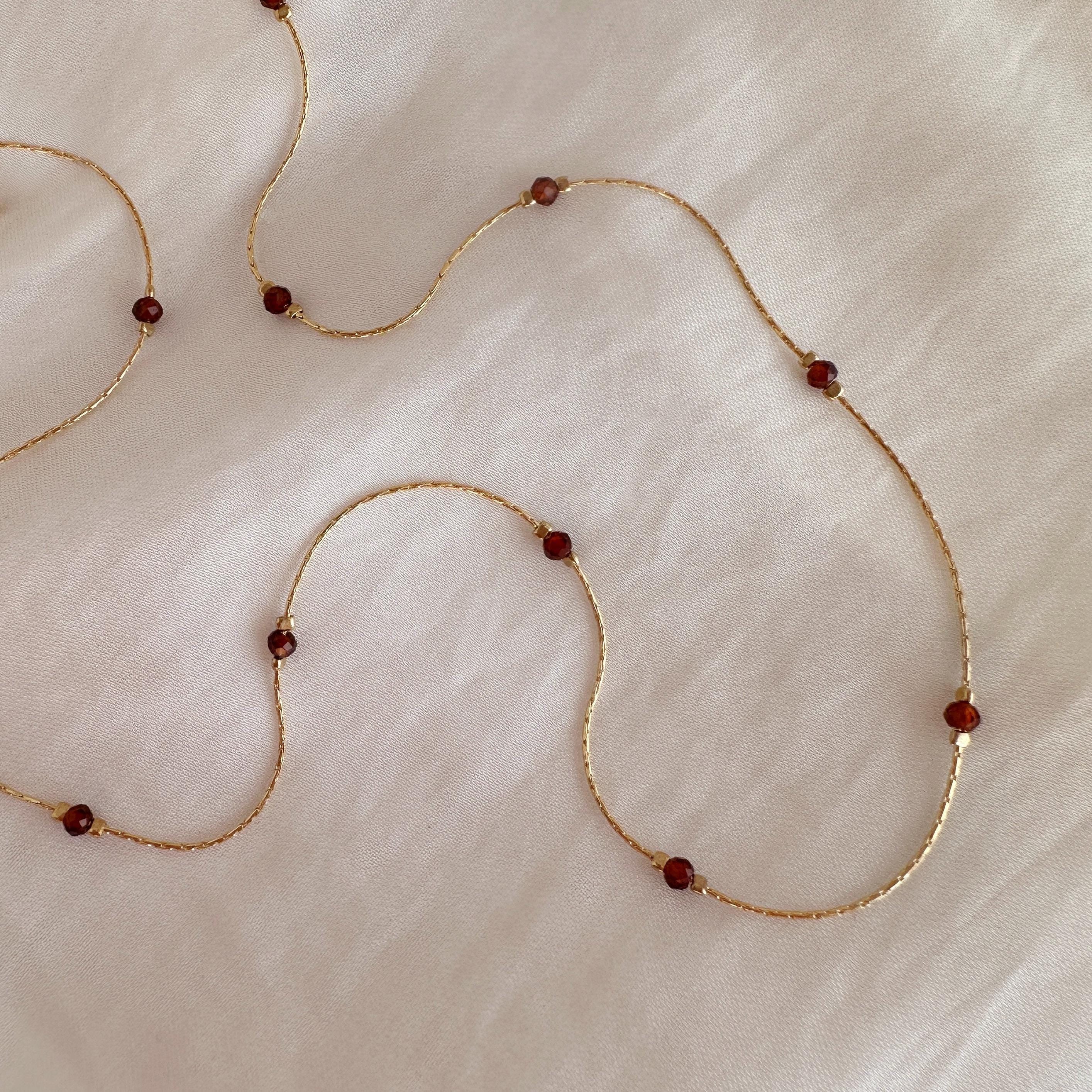 Bella Hadid Necklace - Etsy