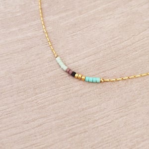 Minimalist Gold Delicate Short Necklace with Tiny Beads, Thin Layering Necklace, Colorful & Simple Boho Necklace imagem 3