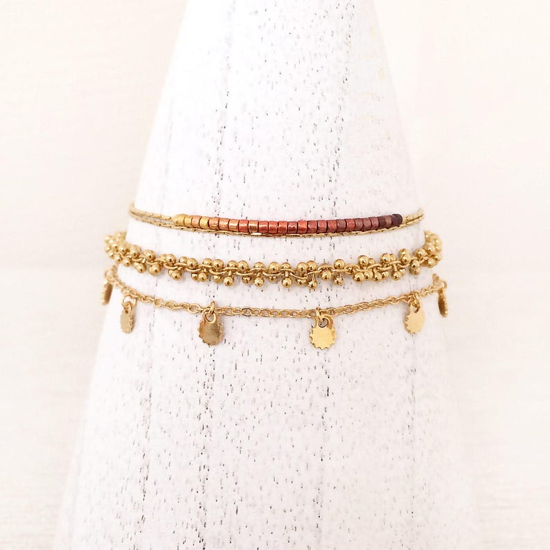 Simple Dainty Ombre Bracelet, Elegant Gift for Her, Gold to Burgundy Minimalist Delicate Bracelet, Boho Feminine Bracelet Gradient Beads image 4