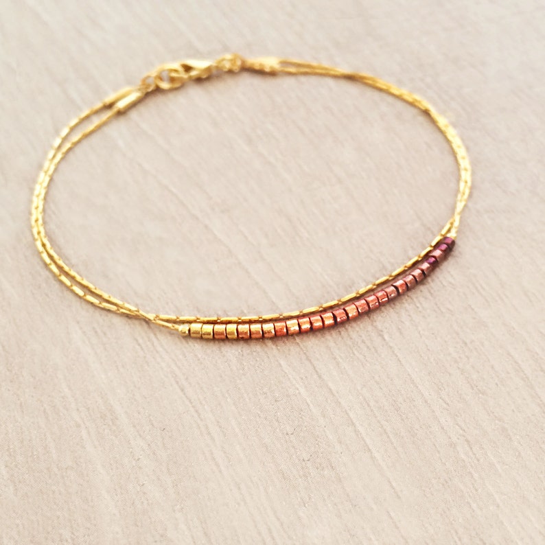 Simple Dainty Ombre Bracelet, Elegant Gift for Her, Gold to Burgundy Minimalist Delicate Bracelet, Boho Feminine Bracelet Gradient Beads image 5