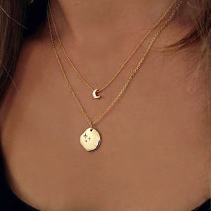 Minimalist Dainty Moon Gold Necklace, Delicate Short Necklace with Small Crescent Charm, Thin Simple Boho Layering Choker imagen 6