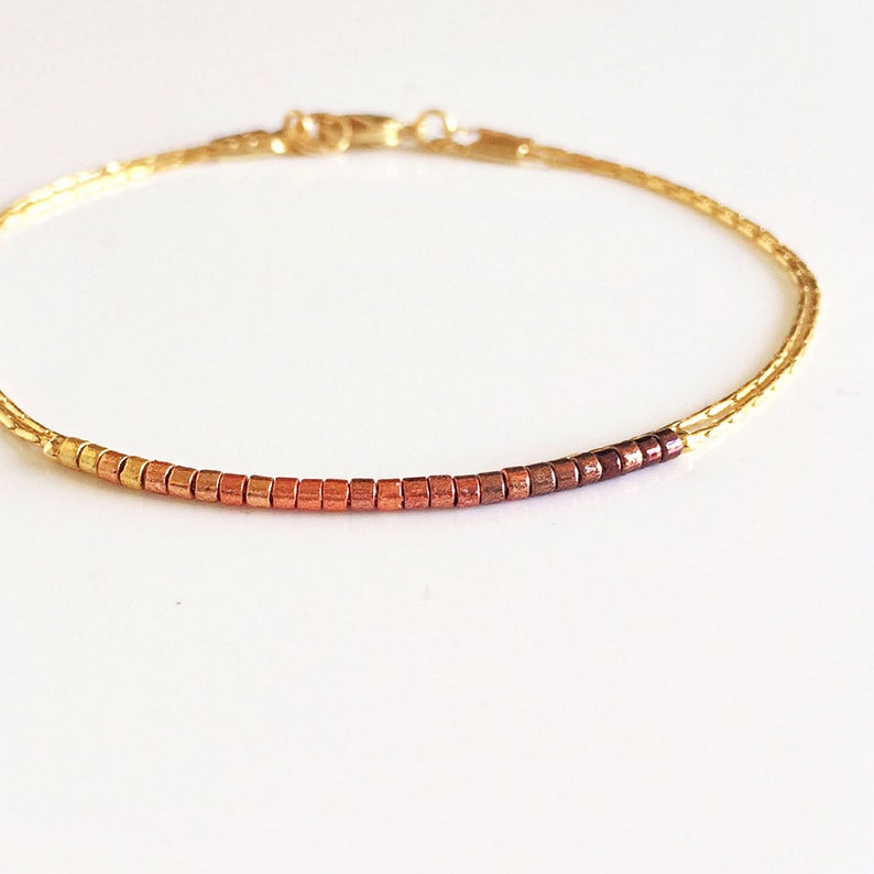 Simple Dainty Ombre Bracelet, Elegant Gift for Her, Gold to Burgundy Minimalist Delicate Bracelet, Boho Feminine Bracelet Gradient Beads image 3