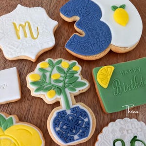 Biscuits décorés citron – personnalisés (minimum 10) | Thème jaune, bleu et vert | Motifs portugais | Anniversaire, mariage, cadeau gourmand