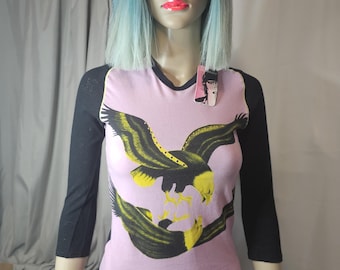 Custo Barcelona Graphic Print Top – Size 1 (S) – Pink & Black – Eagle Front + Woman Back – Y2K Stretch Tee – New With Tag