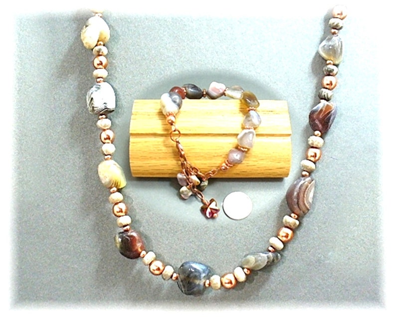 Gift for her -S2018-06 Natural Banded Agate Necklace Chunky Agate Necklace Organic Stone Necklace