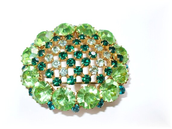 Green Vintage Austrian Crystal Pin,  Green and Go… - image 4