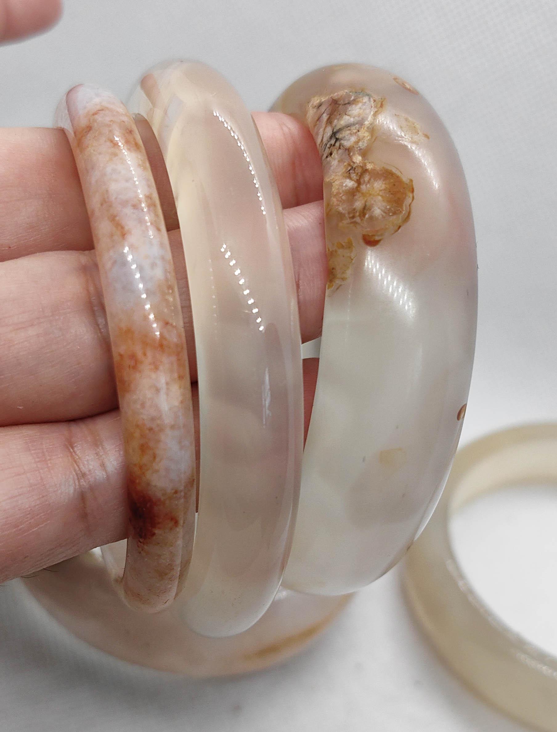 桜瑪瑙バングル：ヒーリングクリスタルジェムストーン（内径54～64mm