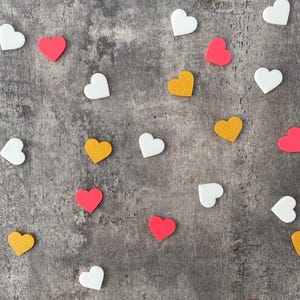Wedding table decoration | Confetti hearts | Scatter decoration | Sustainable reusable | Decoration for wedding | Wedding table | Valentine&#39;s Day