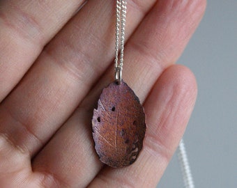 Tiny Leaf necklace, no. 40