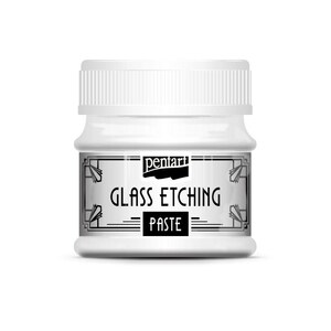 Peut inclure: Un pot blanc de pâte à graver le verre Pentart avec un couvercle à vis blanc. L'étiquette porte le texte "GLASS ETCHING PASTE" dans une police de style art déco. Le pot est destiné aux projets de gravure sur verre.