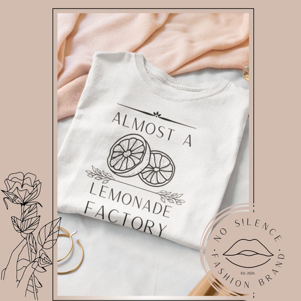 T-shirt femme, chemise d'été femme, chemise citron, cadeau, vêtement d'été, style de vacances d'été, tenue pour femme, t-shirt à épaule rallongée,