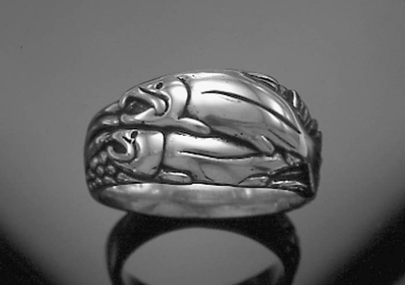 Coho Crossover Ring, large, Sterling Silver image 3