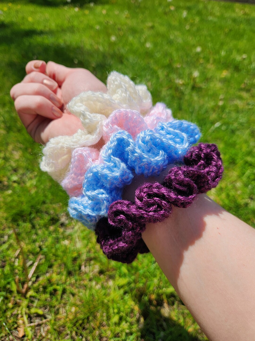 Scrunch Rulos Ruffle Scrunchie - Etsy