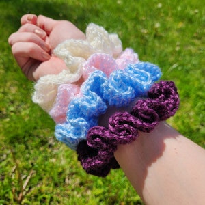 Ruffle Scrunchie
