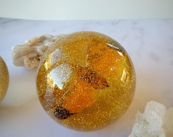Real Insect in Gold Resin | Lanternfly Paperweight | Botanical Specimen Art | Curiosity Desk Decor | Golden Oddities Gift