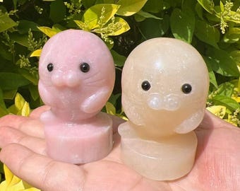 Figura de delfín de ópalo rosa tallada a mano: Tótem de cristal curativo (6,35 cm)