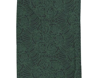 Dark Green Mandala Pattern Velveteen Plush Blanket | Boho Floral Geometric Throw