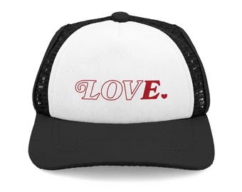 Gorra trucker LOVE con corazón de espuma / Tipografía vintage bordada