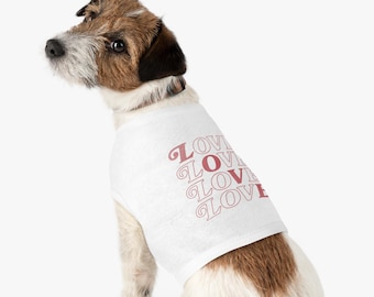 Camiseta sin mangas para mascotas Love Repeat / Patrón de amor tipográfico rojo
