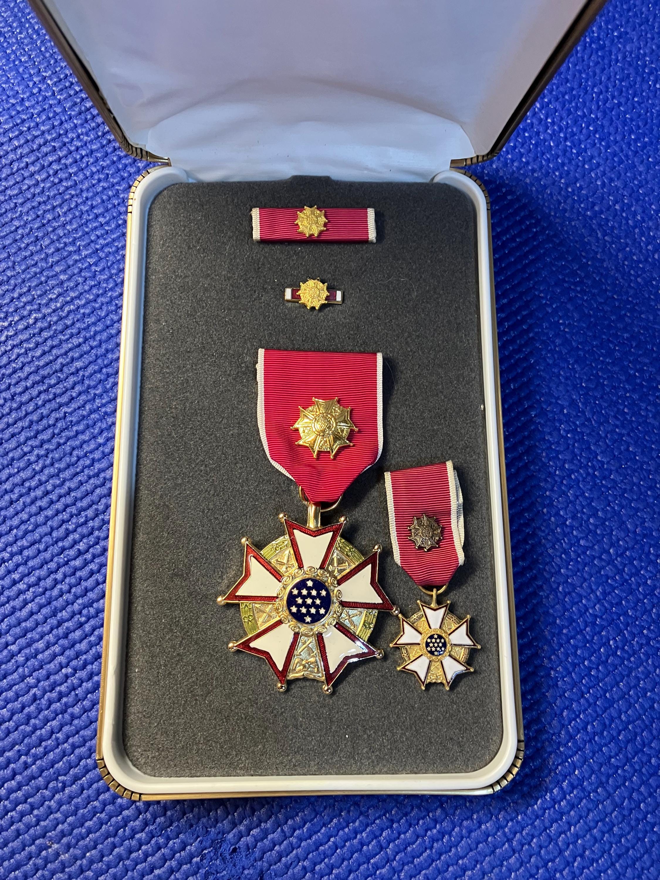 Legion of merit - Etsy 日本