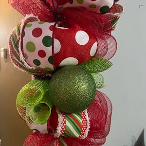 Kerstslinger, grillige kerstslinger, mantelslinger trapslinger, kerstdecor, winterdecor