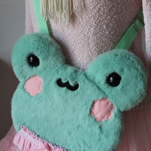 PhonePal: MERILEE Frog | Kawaii Switch | Protective Nintendo 3DS Case | Kawaii Bag | Kawaii Phone Case | Kawaii Frog Plush | Frog Bag Purse