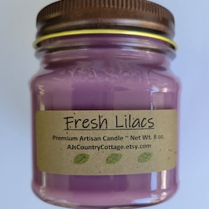 FRESH LILAC CANDLE - Floral Candles, Flower Candles, Spring Candles, Popular Candles, Strong Candles, Lilac Candles, Scented Candles