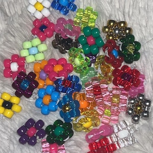 FLOWER Kandi Keychain