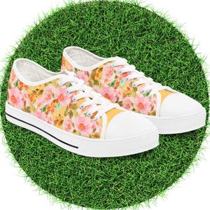 Floral Women&#39;s Sneakers, Botanical Print Tennis Shoes, Garden Floral Athletic Shoes, Flower Pattern Shoes, Spring Floral Shoes