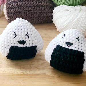 Oni-Chan, la pelota antiestrés de arroz: patrón de crochet para principiantes con tutorial