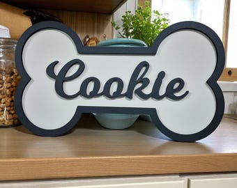 Personalized Dog Bone Name Sign: Hand-Painted Wooden Pet Plaque