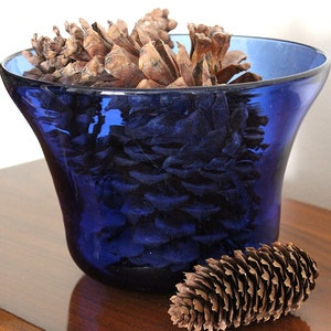 Cobalt Blue Hand-Blown Art Glass Bowl Signed by American Artist Eric Kvarnes OOAK Collectible Vintage 1976 Gift