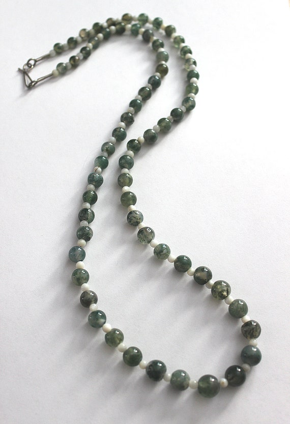 Green Moss Agate and White Agate Beaded Necklace V