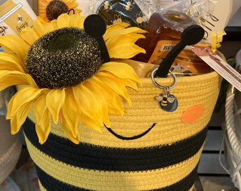 Gift basket with bee theme