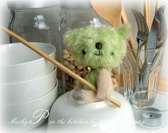 Japanese anime teddy bear Mushy Pea epattern by Jenny Lee of jennylovesbenny artist bears