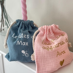 Pochon gaze de coton personnalisé bébé / sac à couches / les petites affaires de / cadeau de naissance personnalisé / pochette cadeau