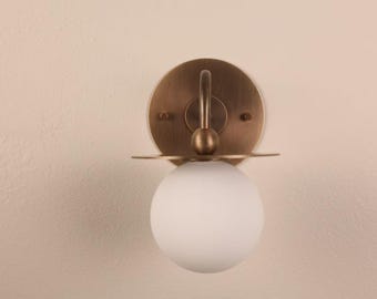 Classical Handmade Vintage Wall Sconce--Mid Century Aged Brass--Solid Brass Wall Sconce light
