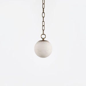 Lámpara colgante de alabastro - Lámpara colgante minimalista - Luces de latón macizo - Modelo PE0012