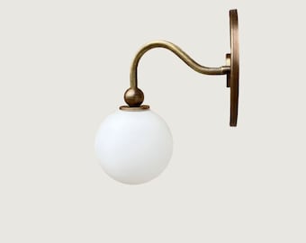 Minimal Handcraft Sconce-Mid Century Aged Brass-Simple Wall light