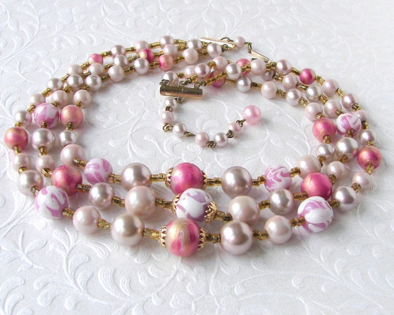 Bridesmaid Jewelry Pink Mauve and White Colored Faux Pearl Necklace with Silver Chain