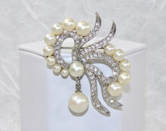 Marvella Rhinestone Faux Pearl Brooch Bow Ribbon Design With Drop Vintage Costume Jewelry Bridal Wedding Formal