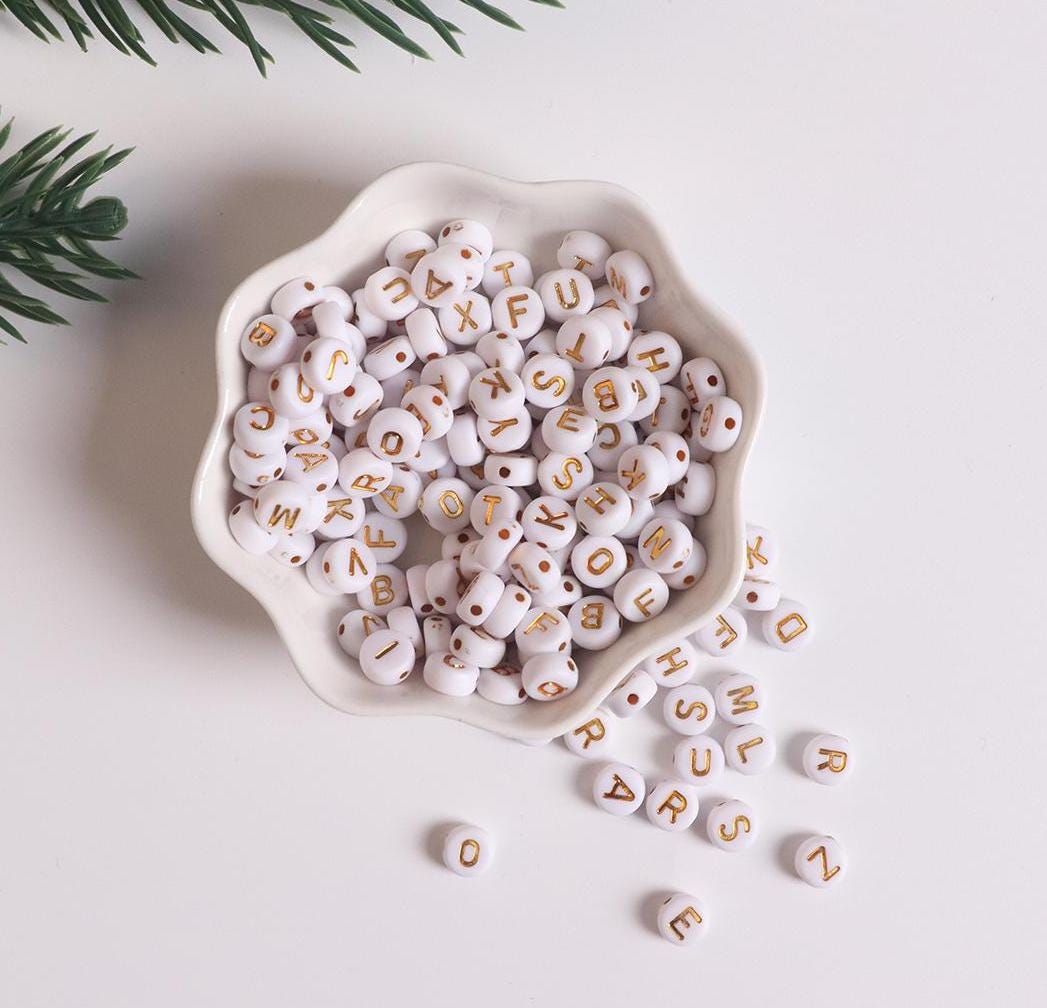 100PCS White Bead Golden Name Letter Bead 7mm, Acrylic Alphabet Letter Beads,Small Bead,ABCD Letter Bead,Beads for Jewelry Making BE050