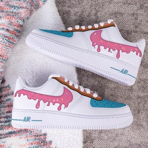 Sneakers Air Force 1 Donuts personalizzate dipinte a mano, scarpe AF1 rosa personalizzate, sneakers personalizzate regalo di nozze regali di compleanno