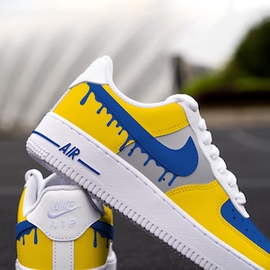 Benutzerdefinierte handbemalte gelbe und blaue Drip Air Force 1 Sneakers, personalisierte AF1-Schuhe, maßgeschneiderte Sneakers Weihnachtsgeschenk Hochzeitsgeschenke