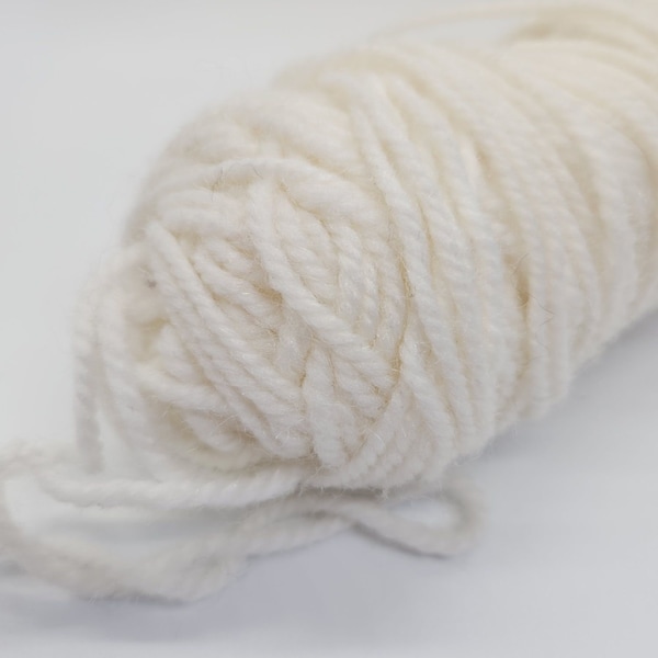 Craft acrylic yarn white