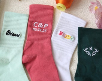 Calcetines personalizados bordados con tu nombre, texto o logotipo. Calcetines personalizados para mujer, calcetines deportivos, calcetines de equipo. Un regalo único y personalizado.