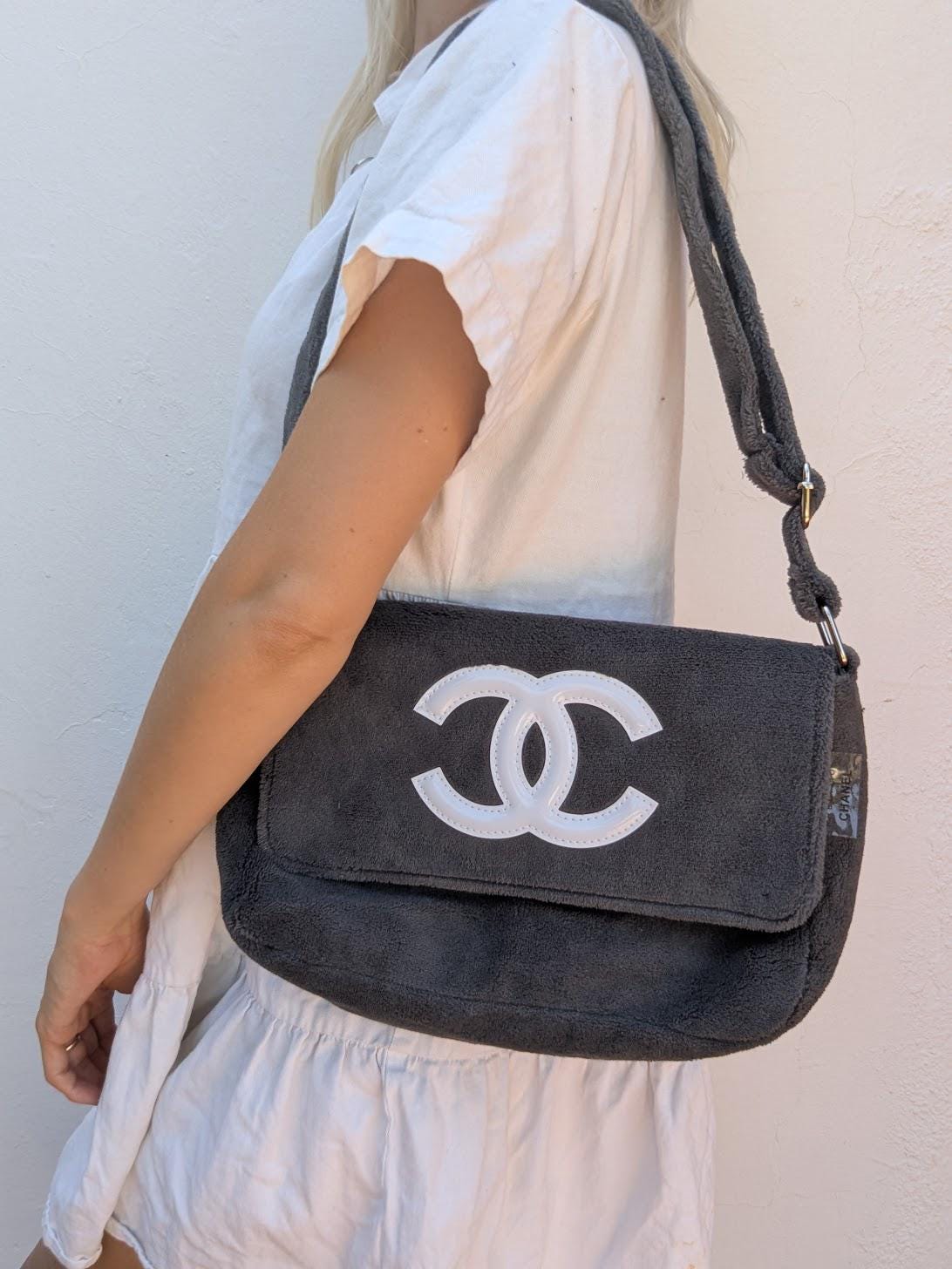 Chanel CC Grey Précision Vip Bag Teddy Faux Fur Crossbody Shoulder