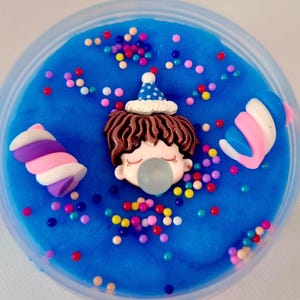 5oz Bubble pop! Icee slime scented bubblegum and candyfloss. Come with cute Charm and sprinkles